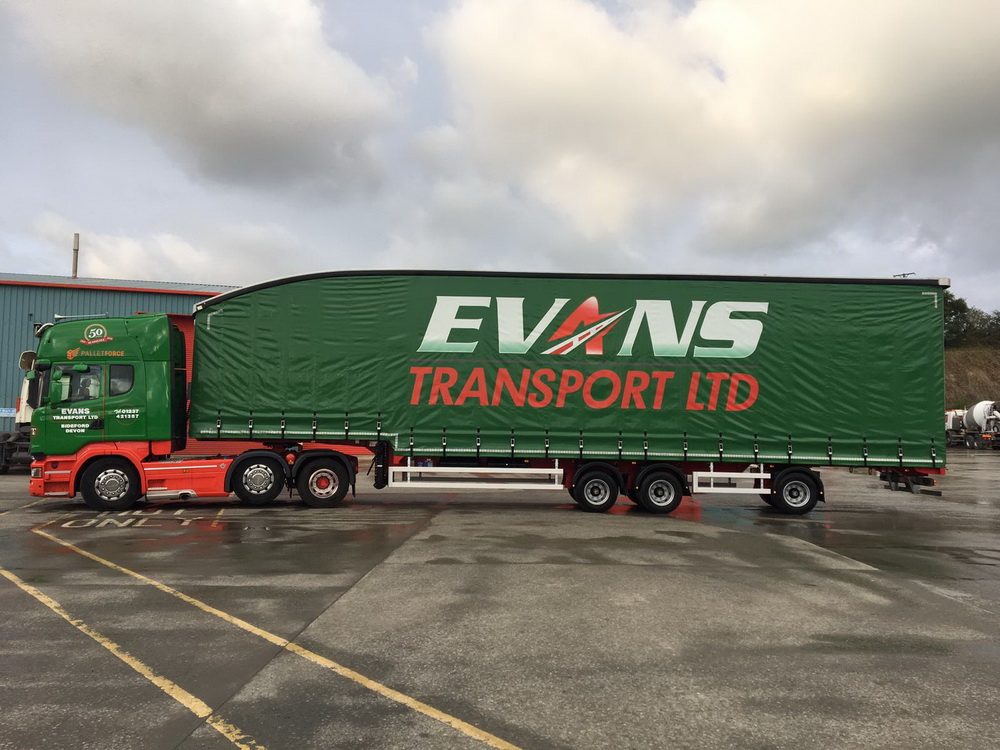 Evans transport Cartwright trailers 03