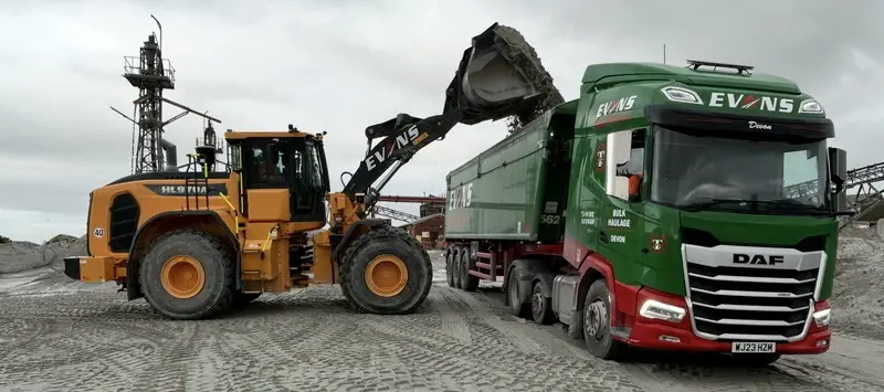 Sand and aggregates deliver evans transport north devon